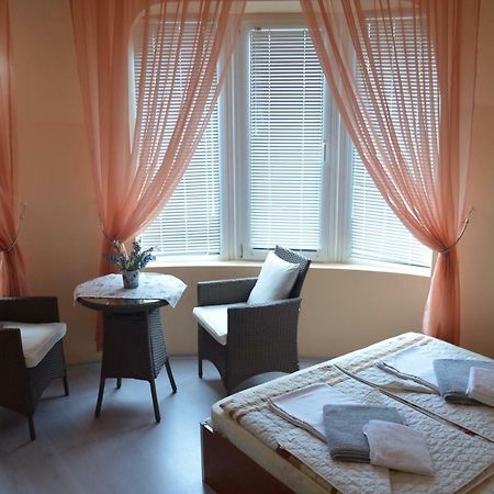 فندق Dimana تشيرنوموريتس المظهر الخارجي الصورة